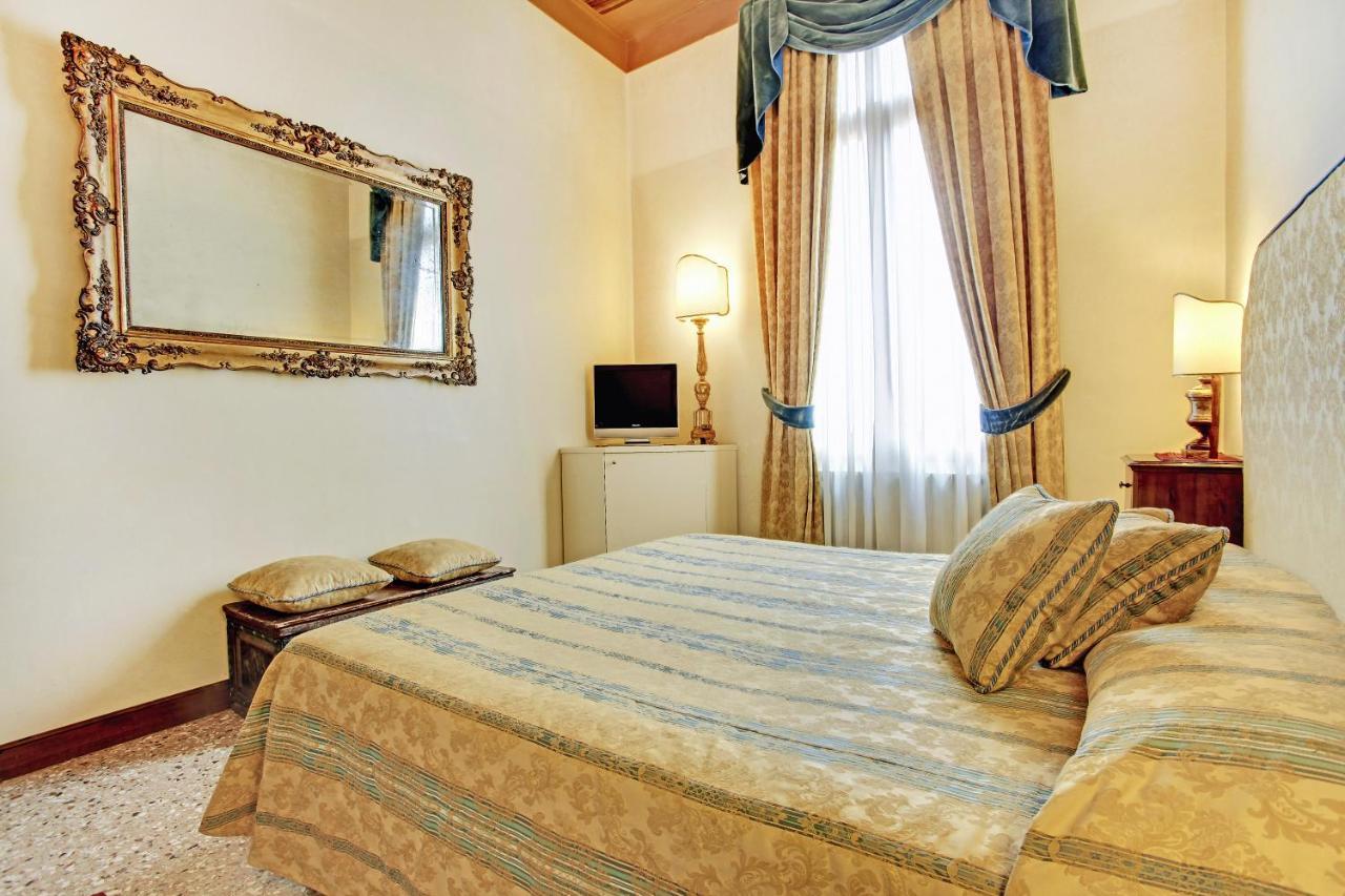 Palazzo Schiavoni Residenza D'Epoca & Suite-Apartments Venice Ngoại thất bức ảnh